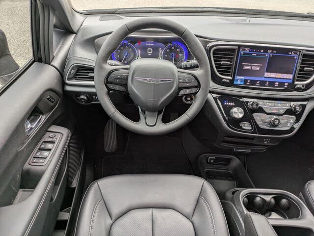 2026 Chrysler Pacifica