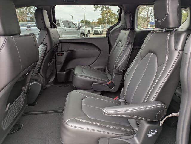2026 Chrysler Pacifica