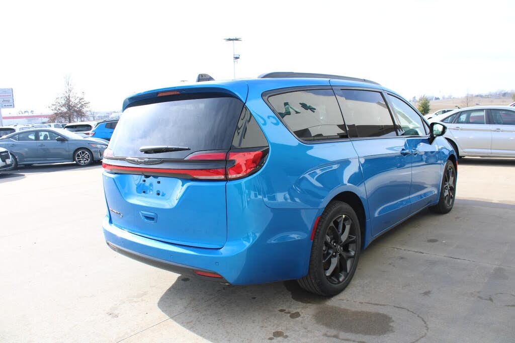 2026 Chrysler Pacifica