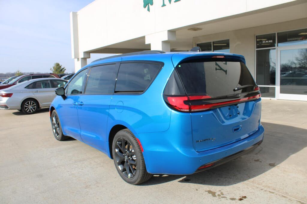 2026 Chrysler Pacifica