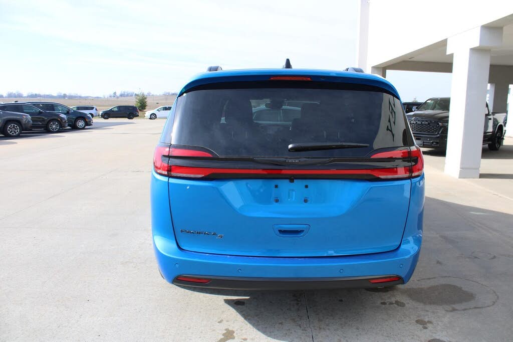 2026 Chrysler Pacifica