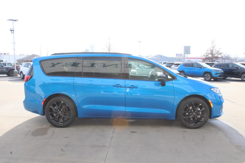 2026 Chrysler Pacifica