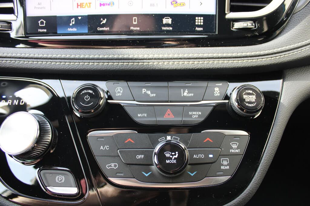 2026 Chrysler Pacifica
