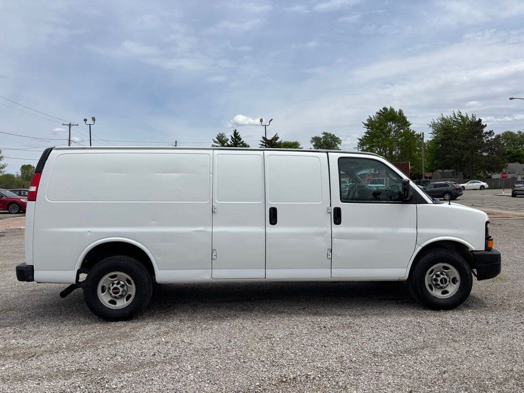 2008 GMC Savana