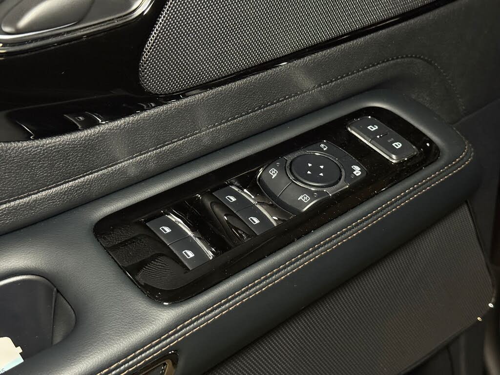 2026 Lincoln Aviator