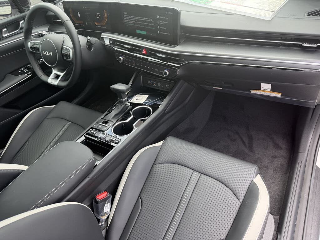 2026 Kia K5
