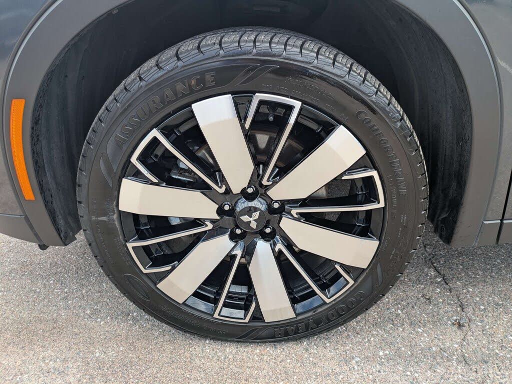 2025 Mitsubishi Outlander