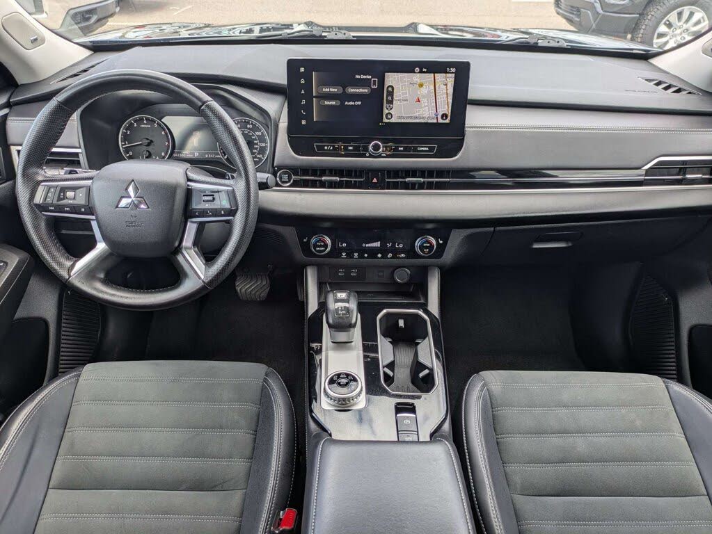 2025 Mitsubishi Outlander
