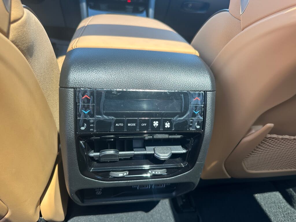 2022 Jeep Grand Cherokee