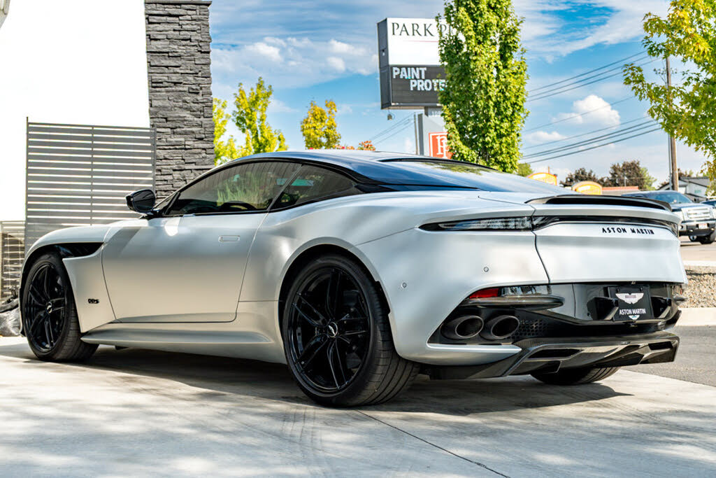 2020 Aston Martin DBS