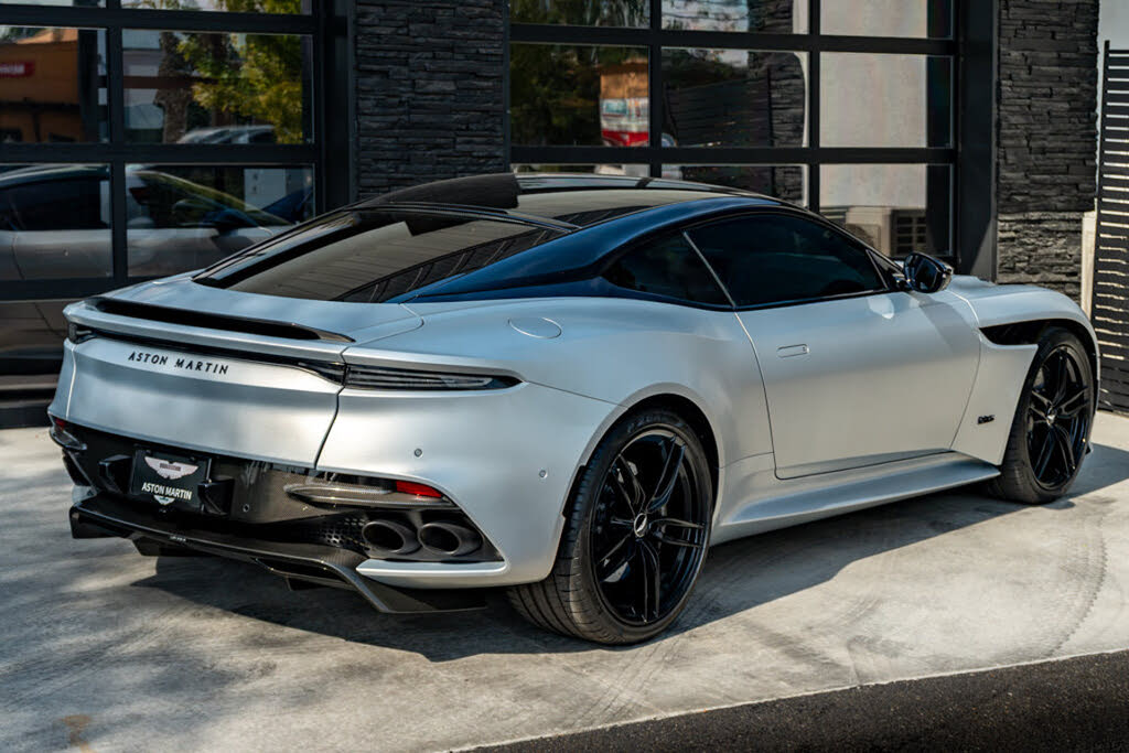 2020 Aston Martin DBS