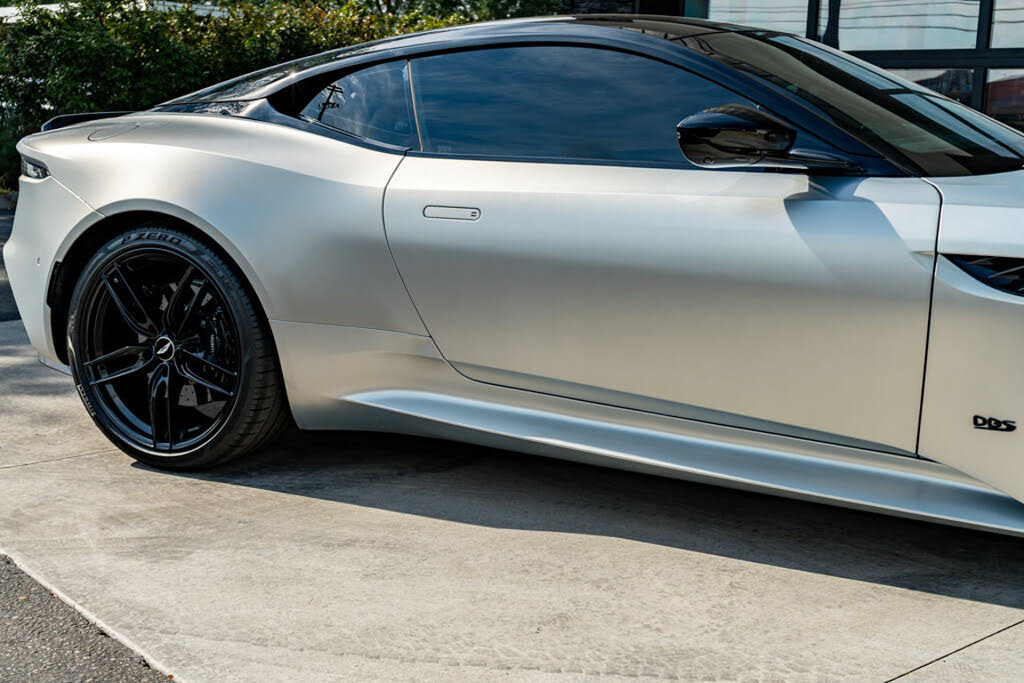 2020 Aston Martin DBS