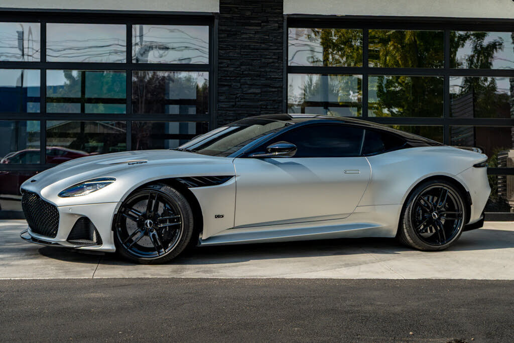 2020 Aston Martin DBS