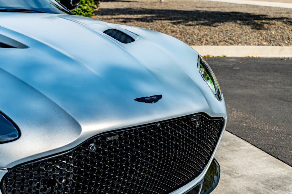 2020 Aston Martin DBS