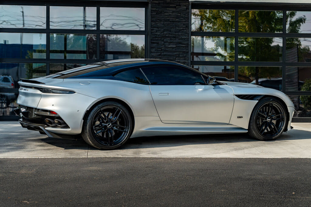 2020 Aston Martin DBS
