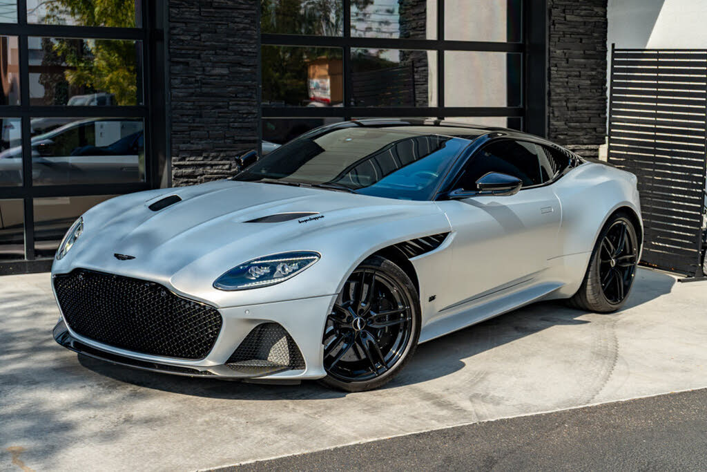 2020 Aston Martin DBS