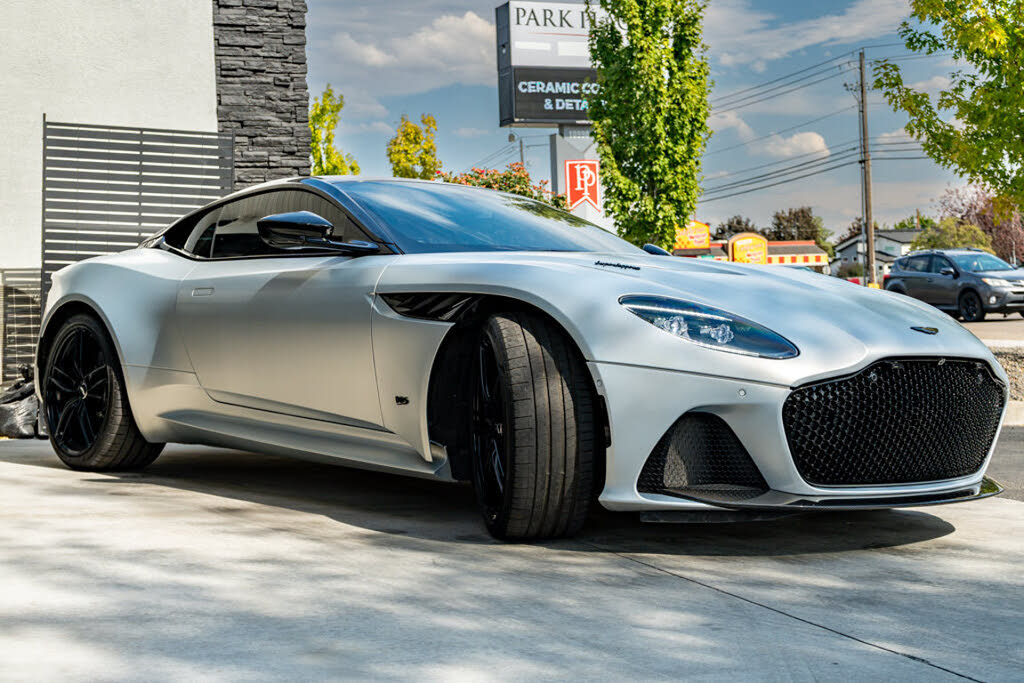 2020 Aston Martin DBS