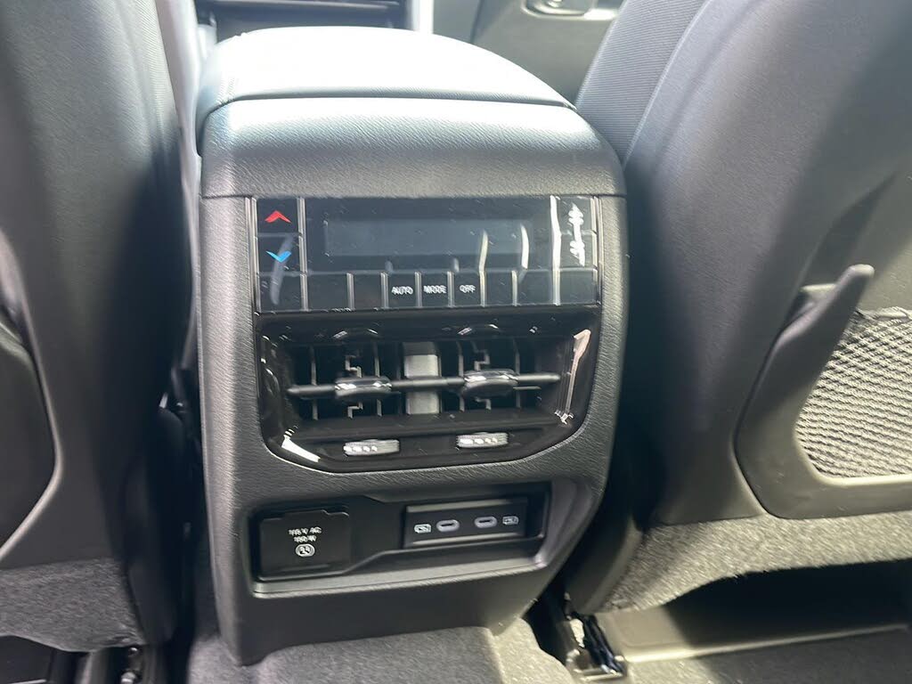 2026 Jeep Grand Cherokee L