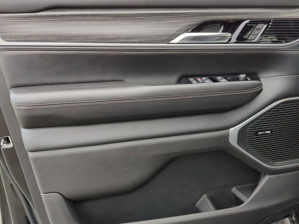 2024 Jeep Wagoneer