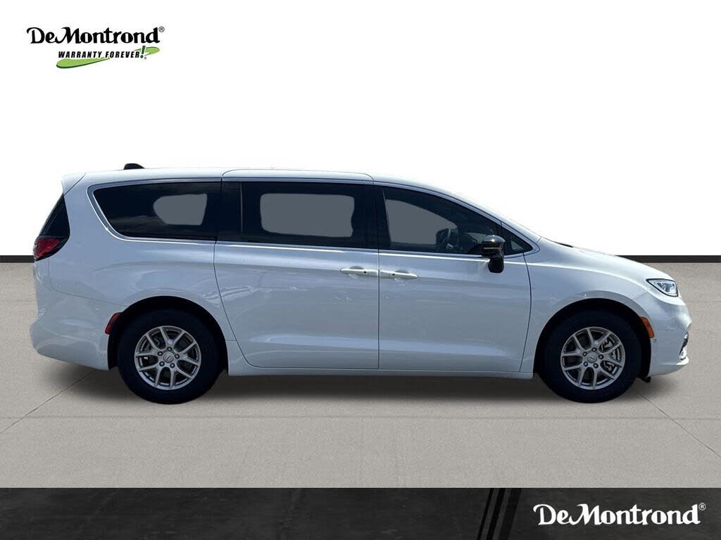 2026 Chrysler Pacifica
