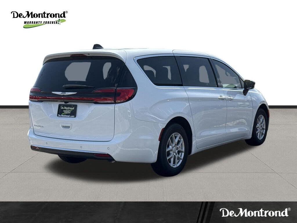 2026 Chrysler Pacifica