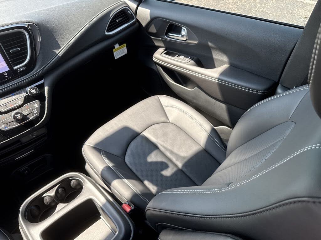 2026 Chrysler Pacifica