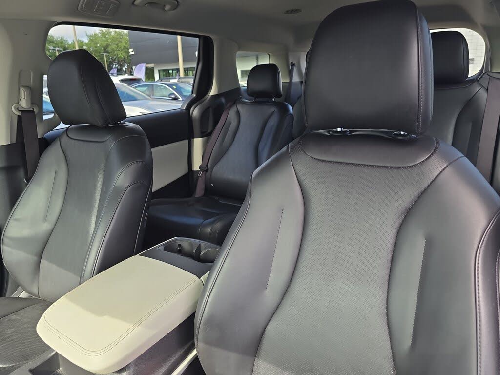 2023 Kia Carnival