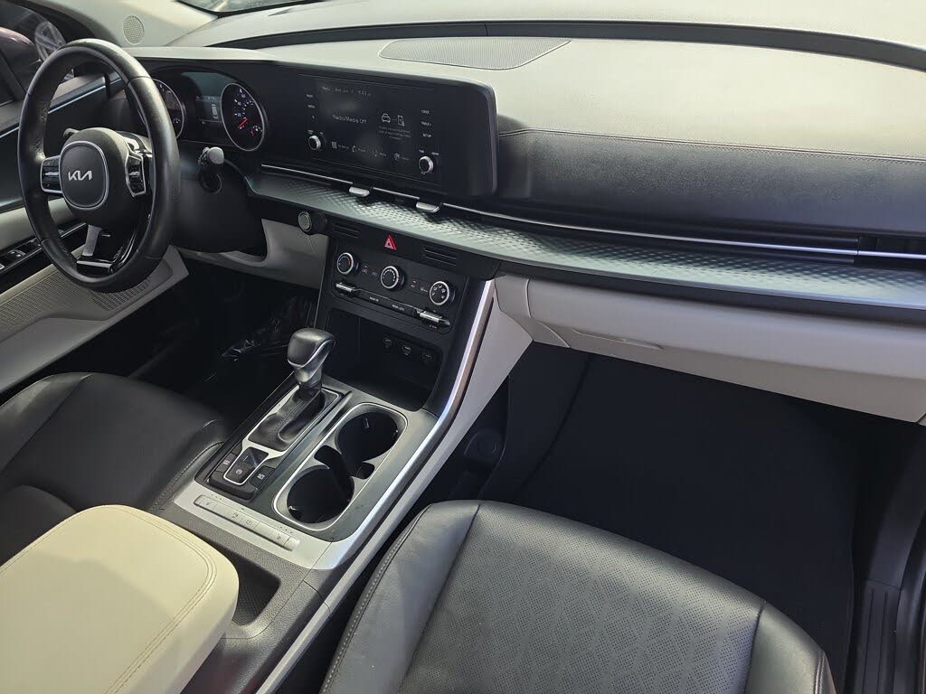 2023 Kia Carnival