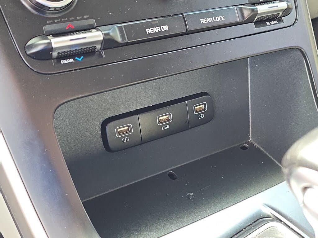 2023 Kia Carnival