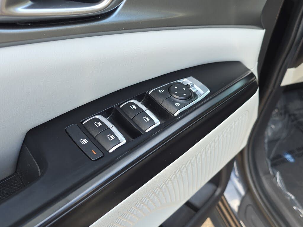 2023 Kia Carnival