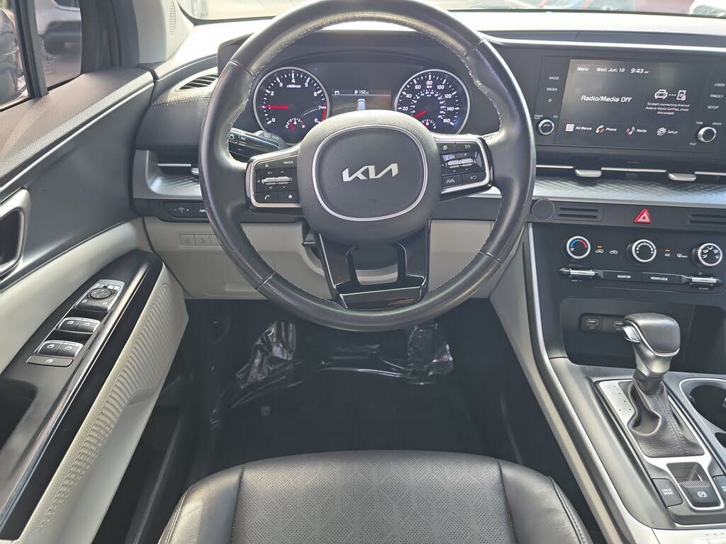 2023 Kia Carnival