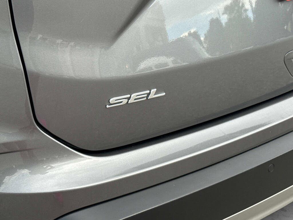 2024 Ford Edge