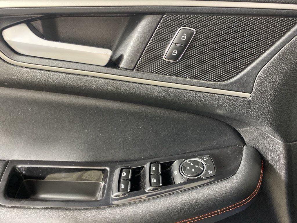 2020 Ford Edge