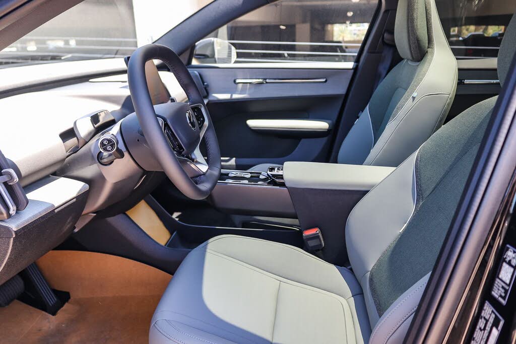 2025 Volvo EX30
