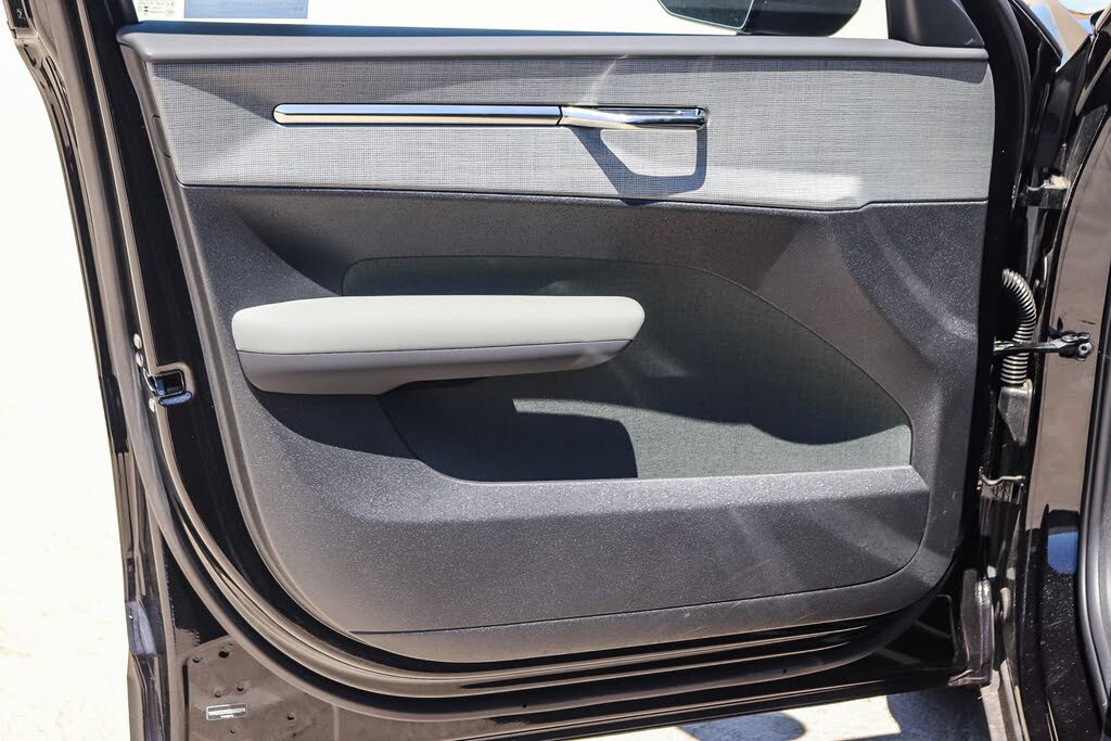 2025 Volvo EX30