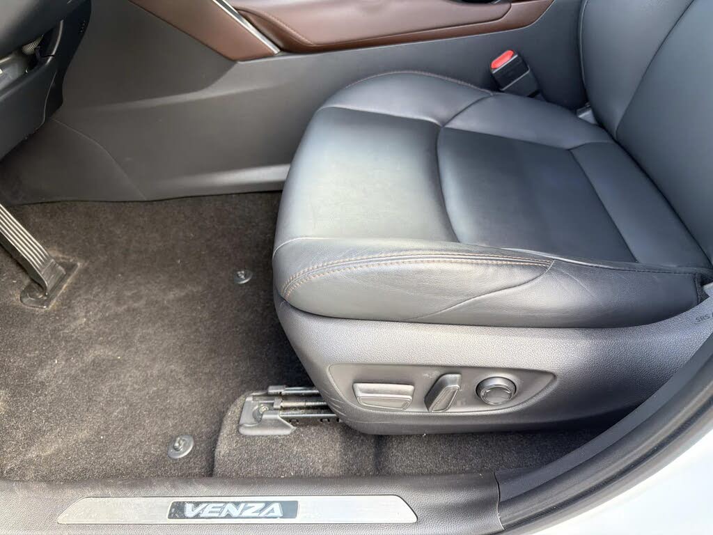 2023 Toyota Venza