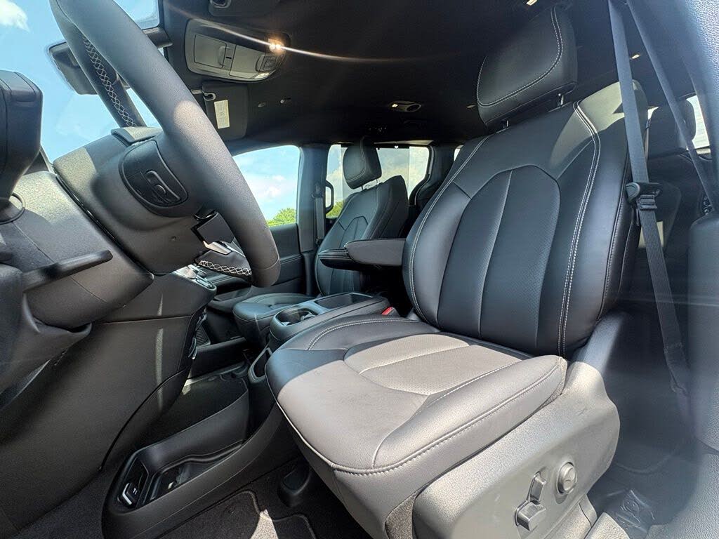 2026 Chrysler Pacifica