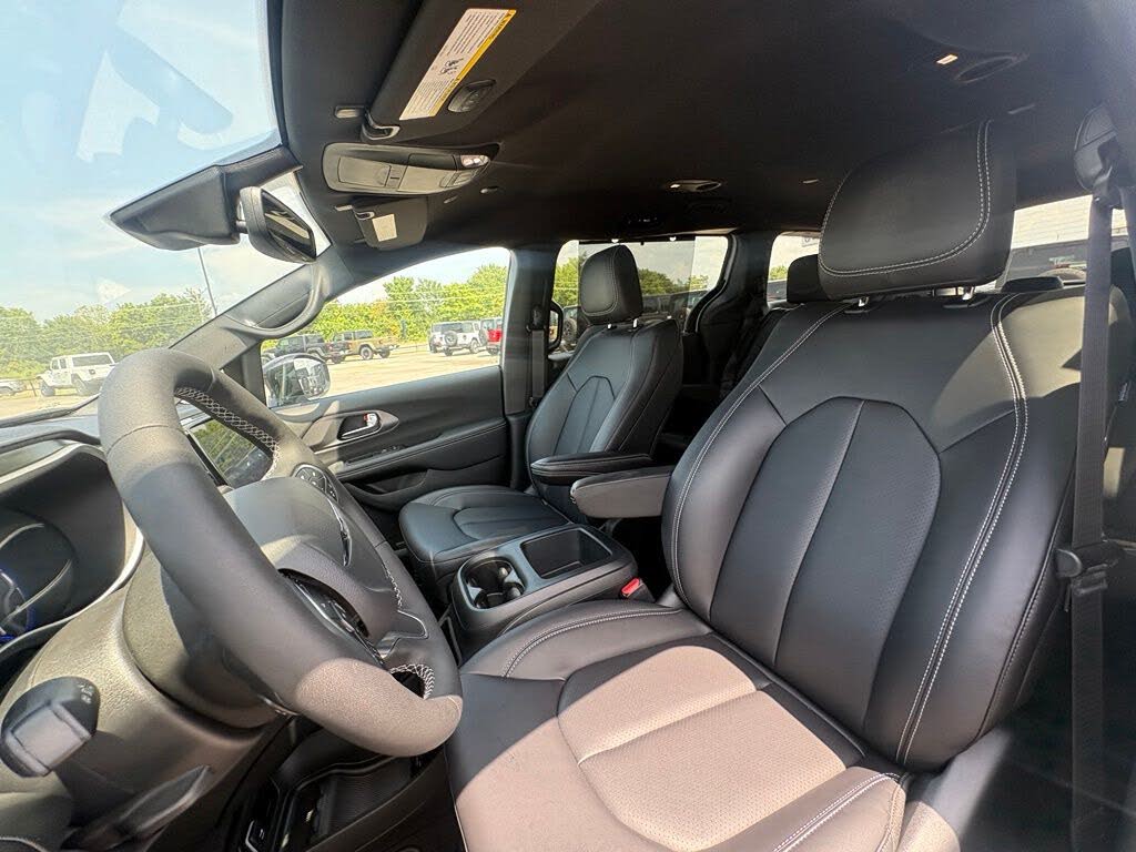 2026 Chrysler Pacifica