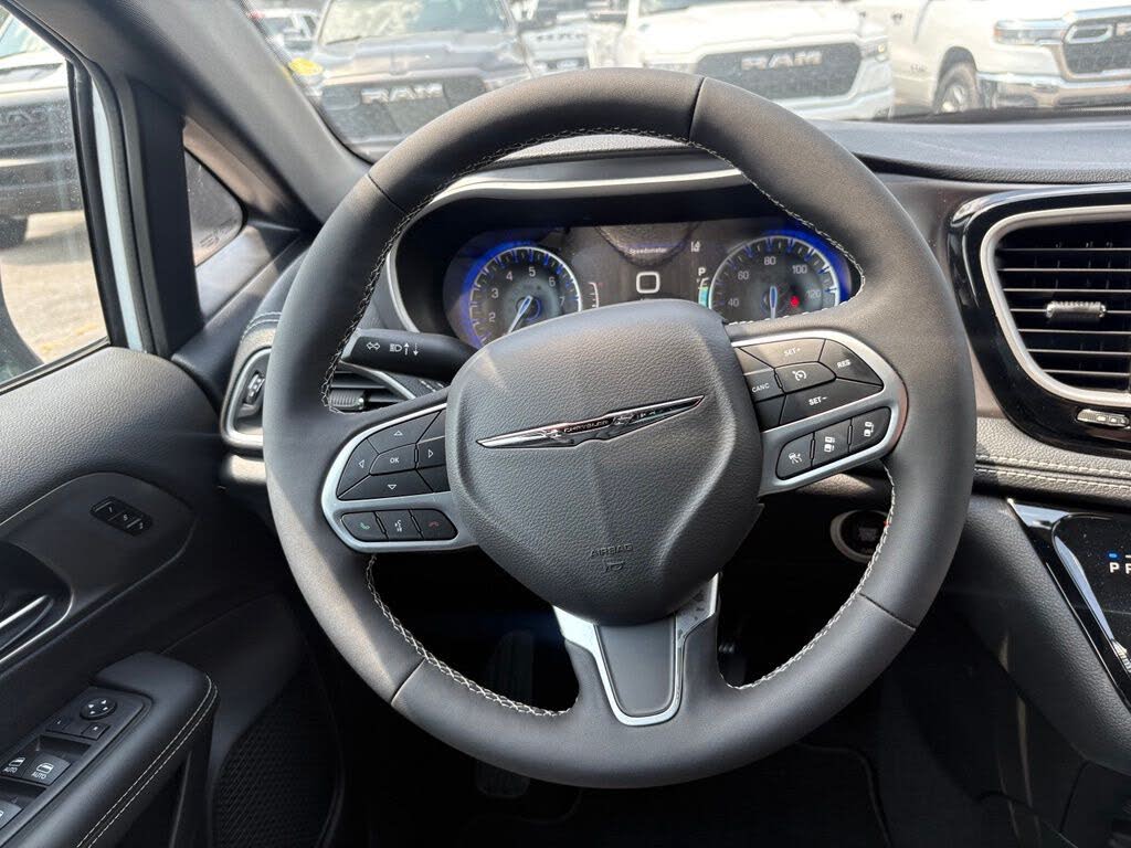 2026 Chrysler Pacifica