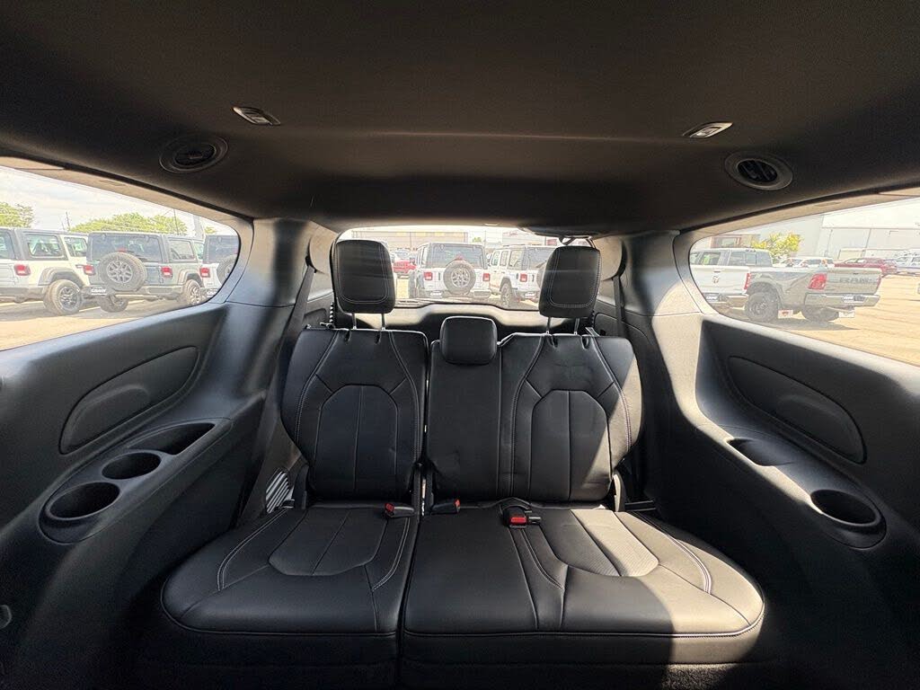 2026 Chrysler Pacifica