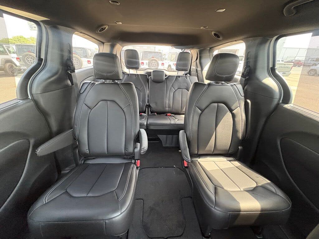 2026 Chrysler Pacifica