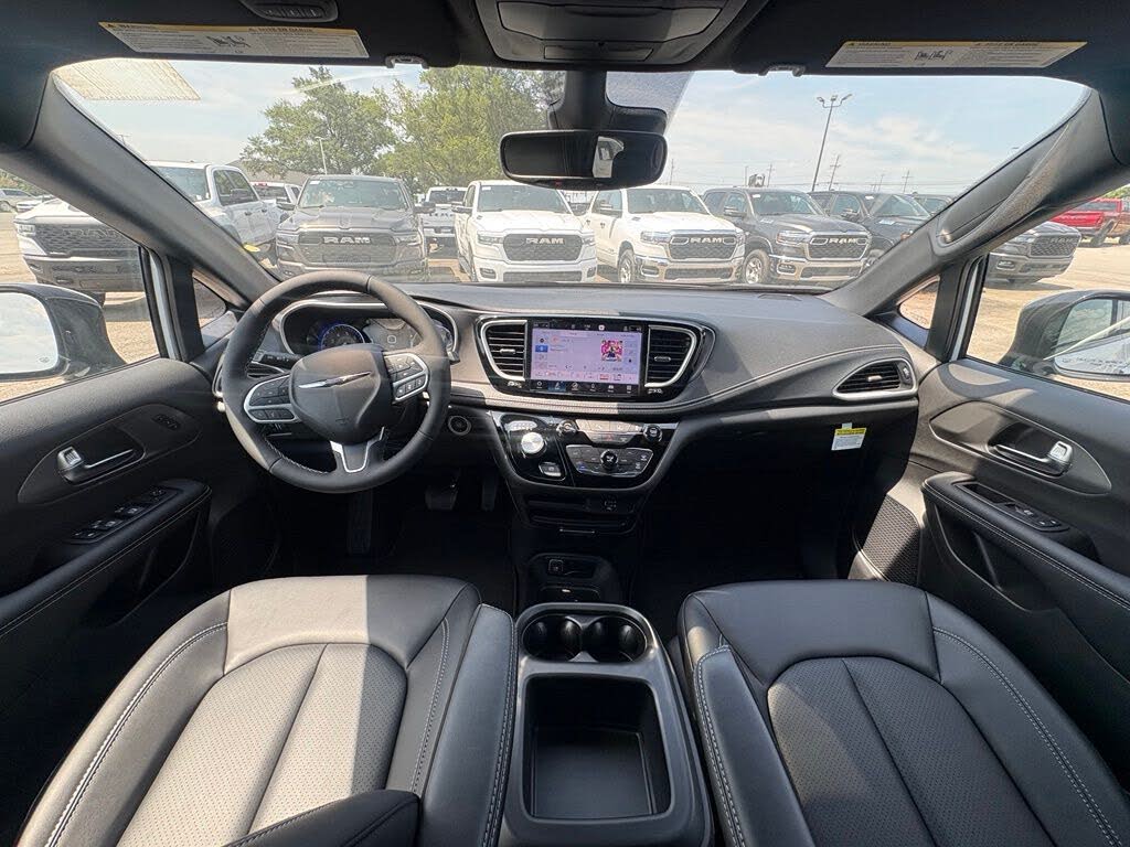 2026 Chrysler Pacifica
