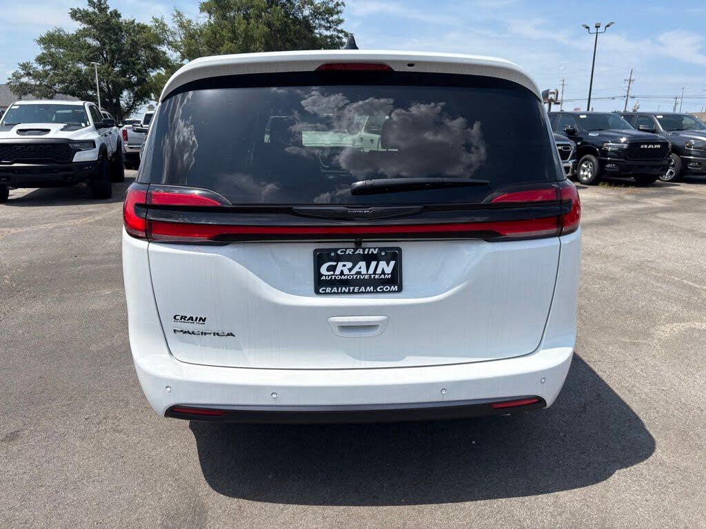 2026 Chrysler Pacifica