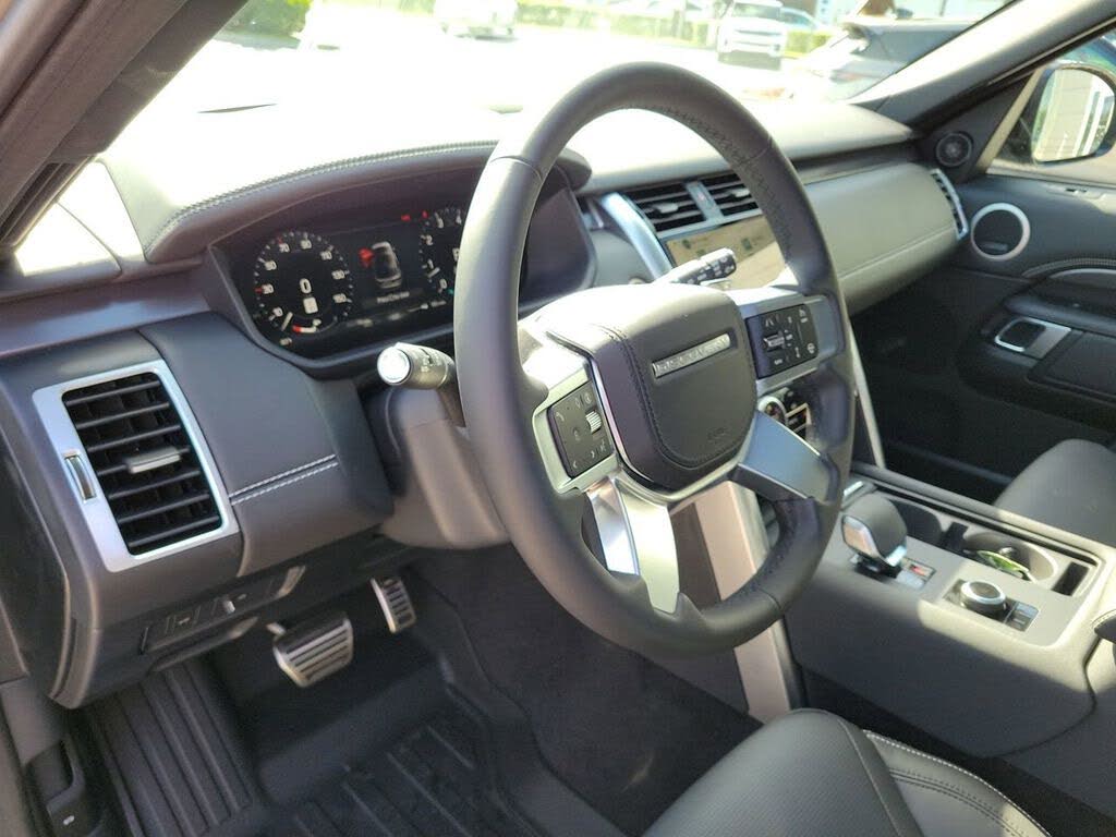 2025 Land Rover Discovery