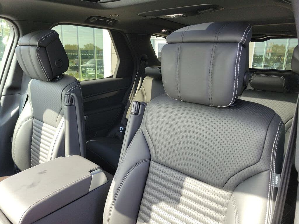 2025 Land Rover Discovery