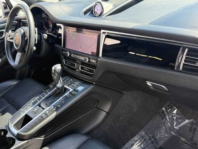 2020 Porsche Macan