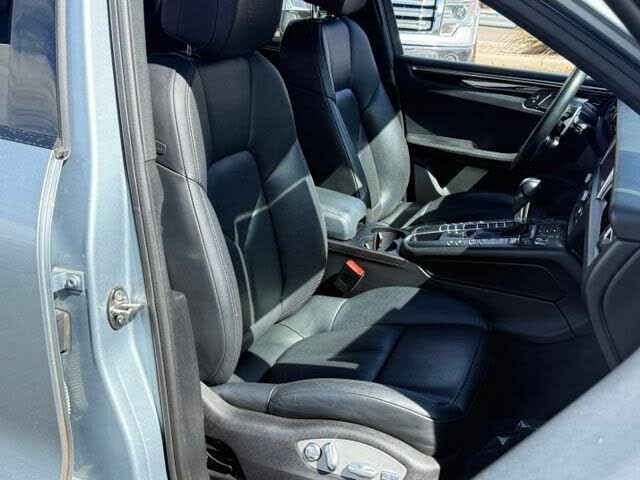 2020 Porsche Macan
