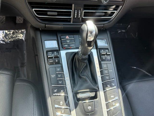 2020 Porsche Macan