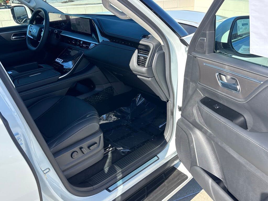 2027 Infiniti QX80