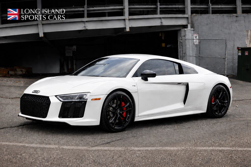 2018 Audi R8 deal in Roslyn, NY